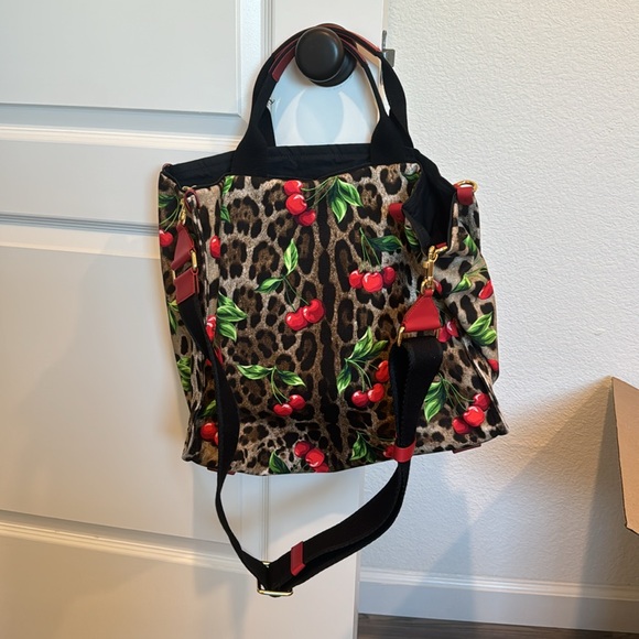 Dolce and Gabbana limited edition tote - Picture 8 of 9